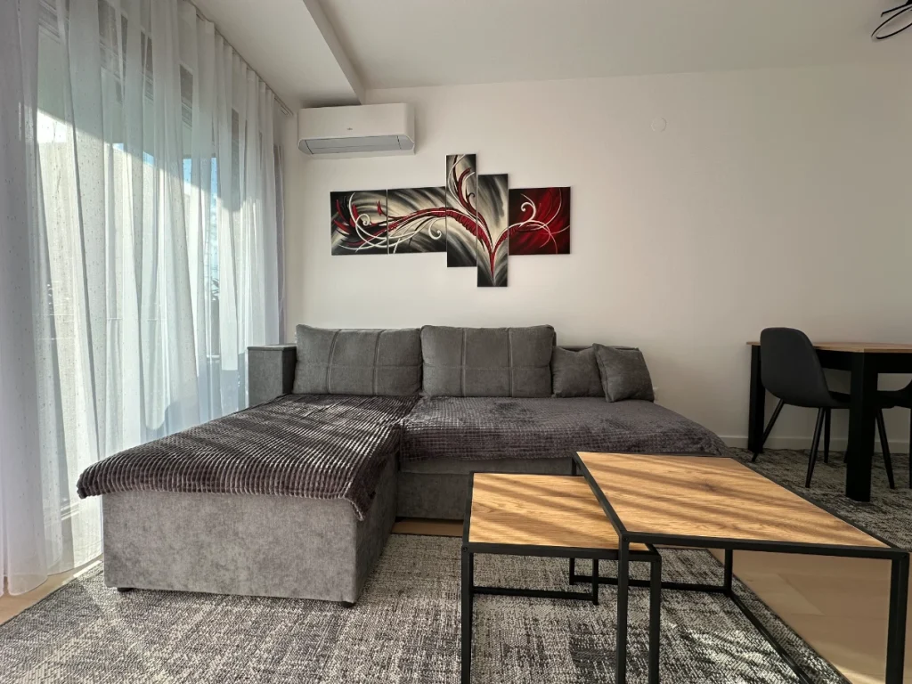 Novi Beograd – Airport City, garsonjera 28 m² + terasa 16 m²